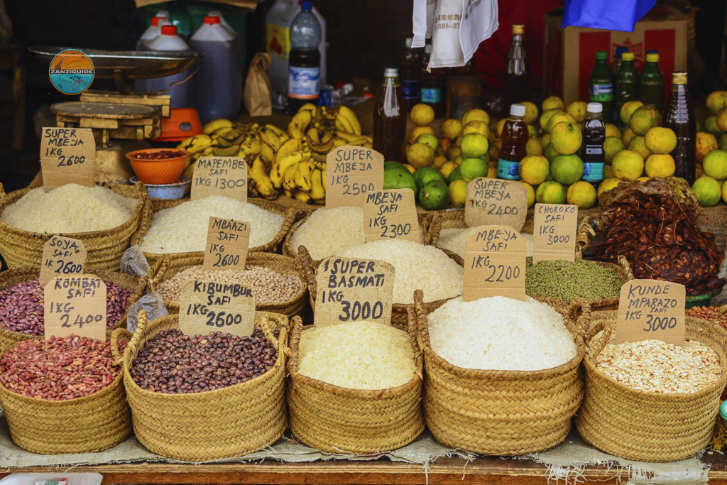 ZANZIGUIDE marché local épices économie